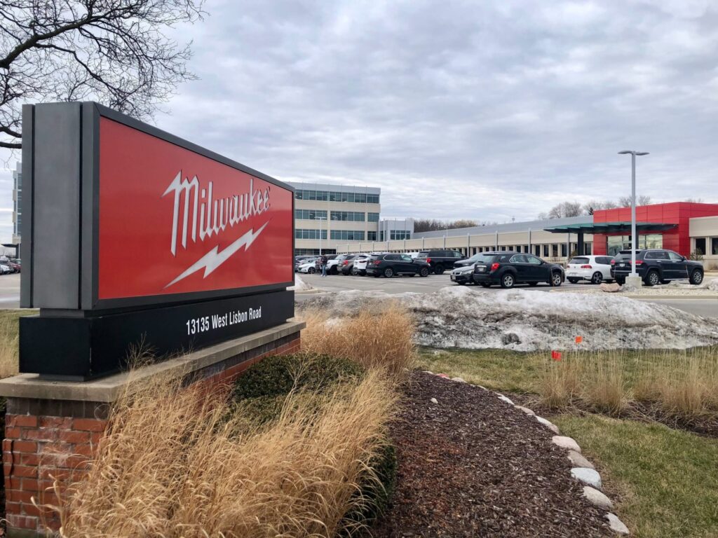 Lawmakers are worried small businesses will get left behind in Trump’s tariff refund system